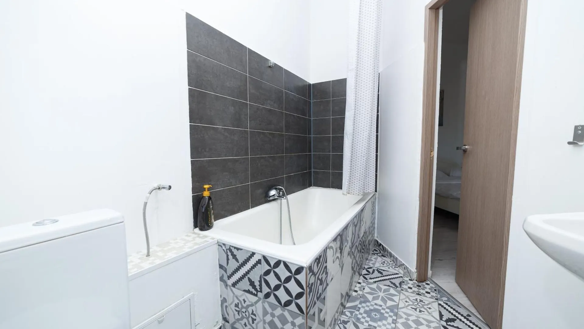 בוקרשט Color Apartments Franceza Street 4Bedrooms רומניה