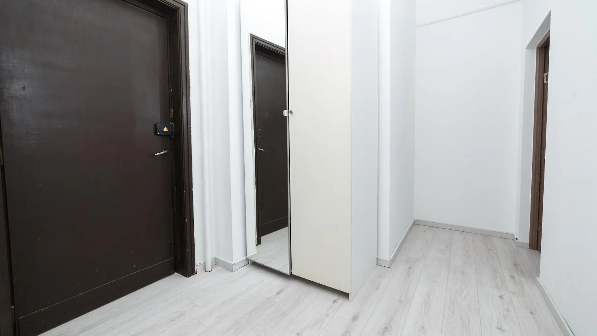 בוקרשט Color Apartments Franceza Street 4Bedrooms