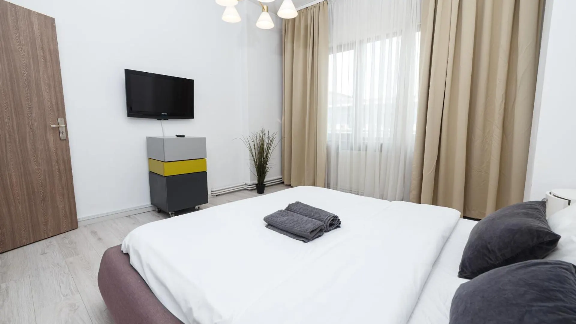 בוקרשט Color Apartments Franceza Street 4Bedrooms